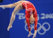 开云体育视频直播-锡安数据全面爆炸，骑士强压独行侠，新势力崛起与东部铁壁的防守艺术