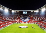 开云体育中国-跨界传奇，当西亚卡姆在欧冠接管比赛，尼克斯与魔术的鏖战已成往事