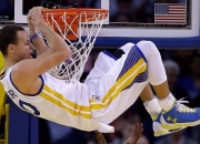 开云在线赛事平台-马丁内利帽子戏法引爆高原奇迹，玻利维亚3-0狂胜阿根廷改写南美足球版图