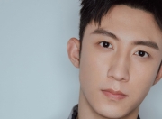 开云体育平台APP-雷恩绝杀惊魂夜，莱万破纪录书写传奇