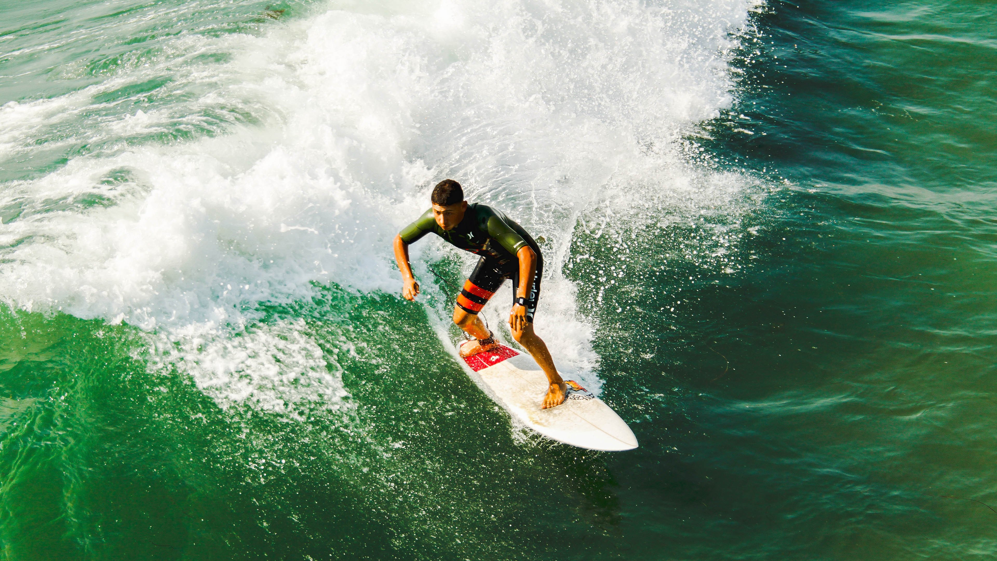 北欧风暴，挪威横扫瑞典，凯恩惊艳四座的足球史诗